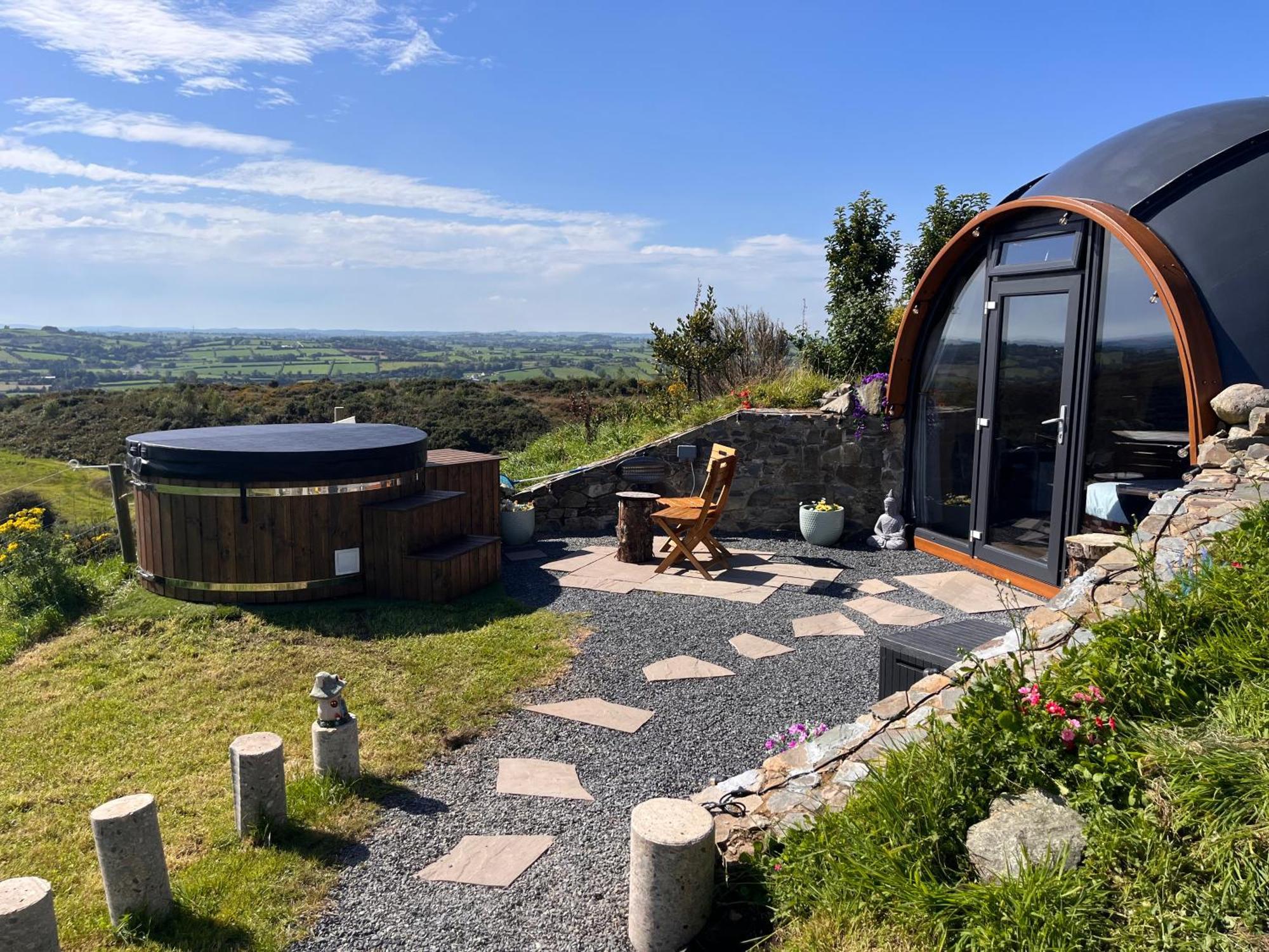 Hilltop Hideaway - Secluded Pod With Private Hot Tub Newry Esterno foto
